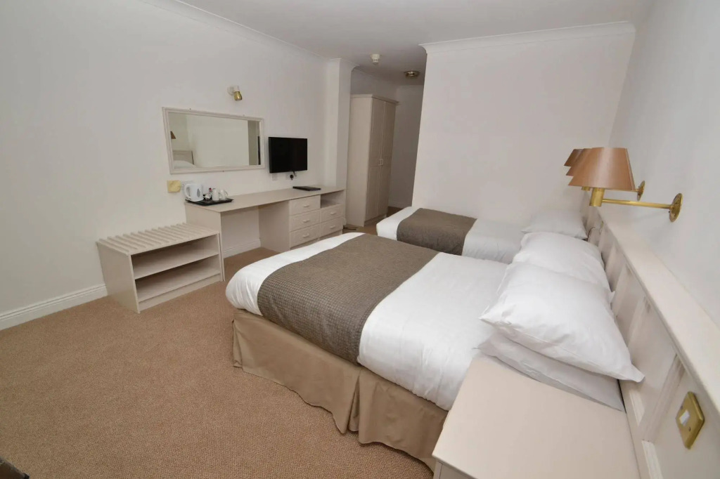 Bay View Hotel