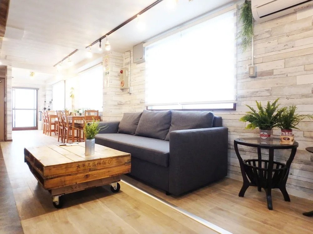 Designers Hotel U-House