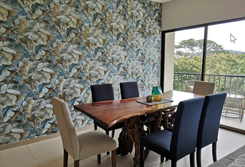 Lovely Mountain View Apartment