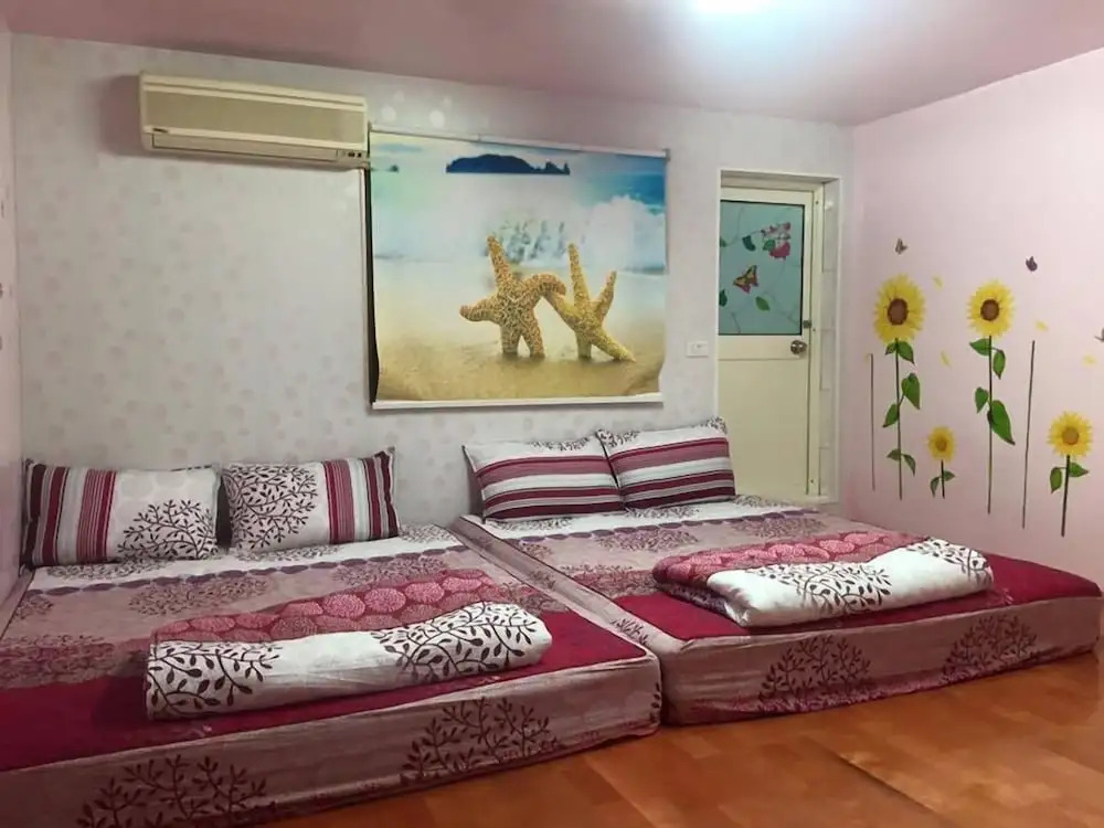 Mom Pan Bed and Breakfast