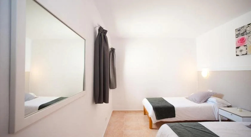 Apartamentos Ses Veles