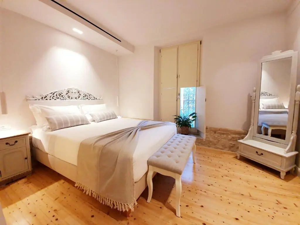 Carpofoli Corfu Town Serviced Luxury Suites