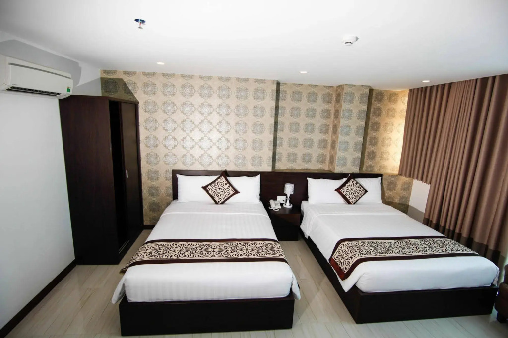 Lucky Star Hotel