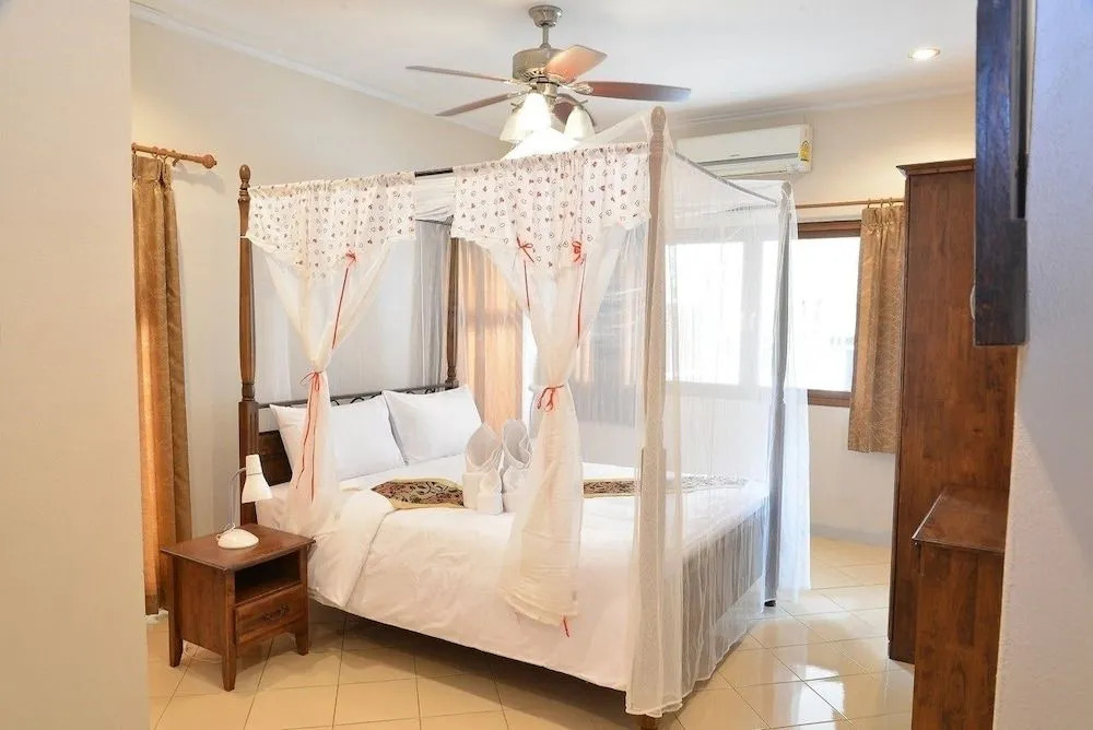 The Time Family 5 Bedroom Villa 92