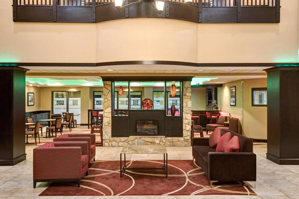 Holiday Inn Express & Suites Raleigh West - Lenovo Center by IHG