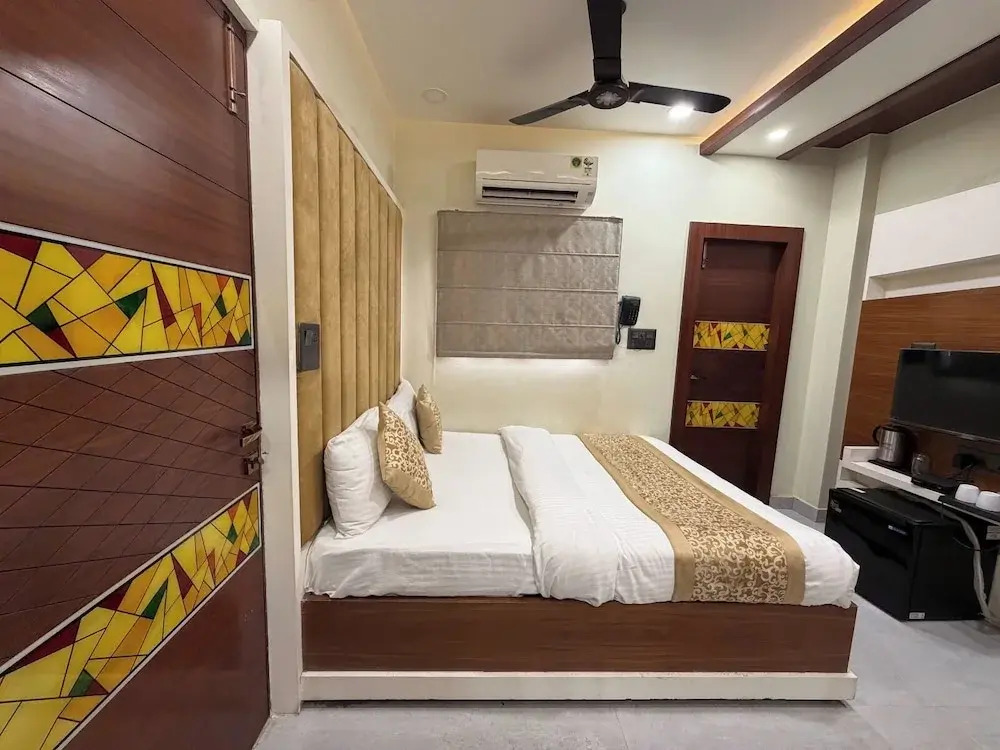 Hotel Divyanshi Inn