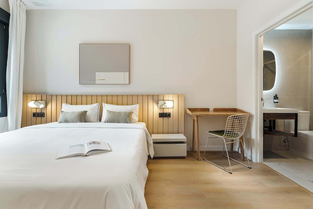 Numancia Apartments by Olala Homes