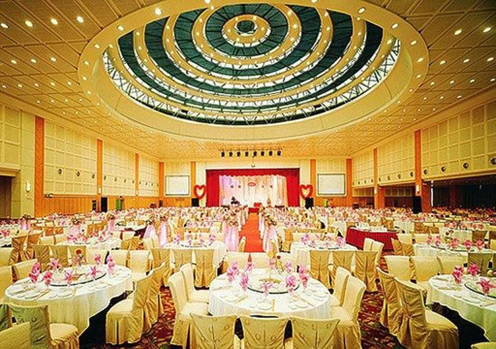 Lung Chuen International Hotel
