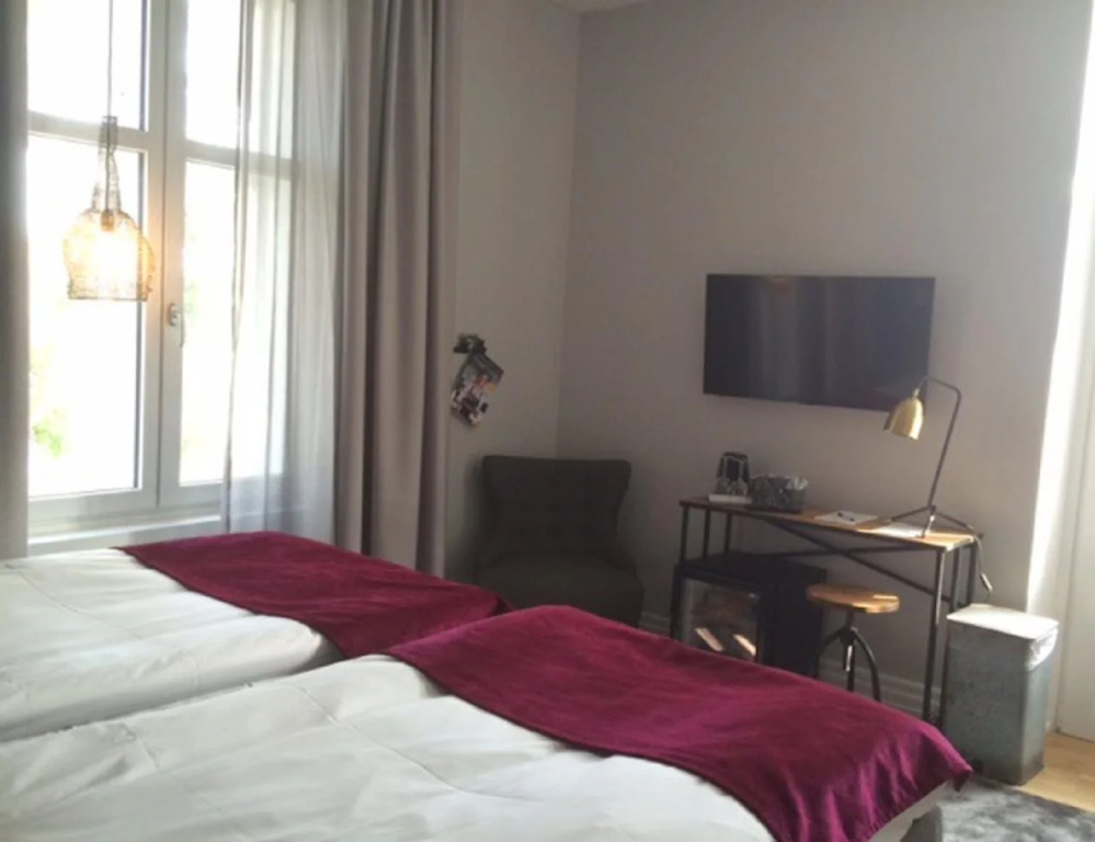 Livin Station Hotel
