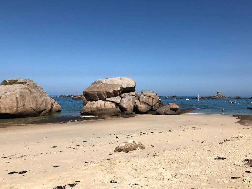 Belle maison à 600m de la plage à Trégastel - FR-1-368-195
