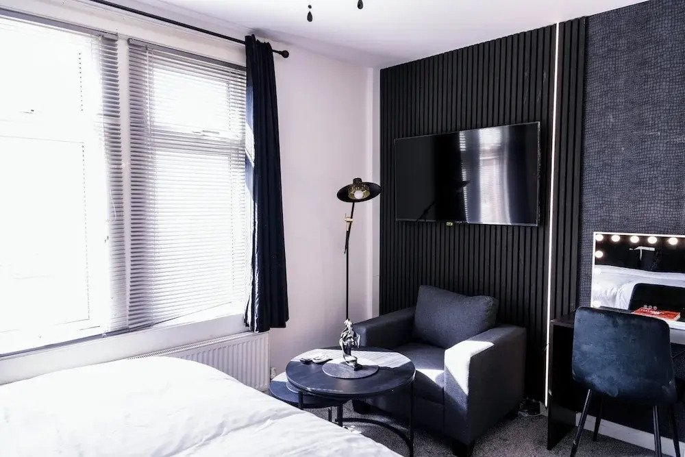 Charming Dartford Apartment - Ideal for Explorers!