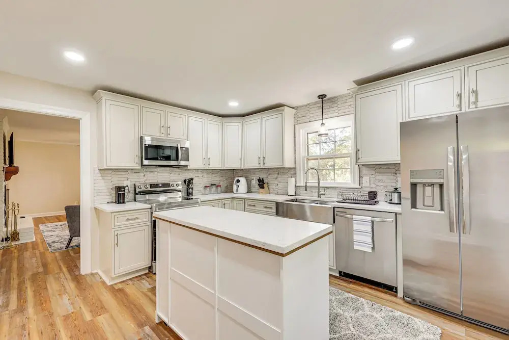 Comfort & Convenience! Home 3 Mi to Dtwn Wilson