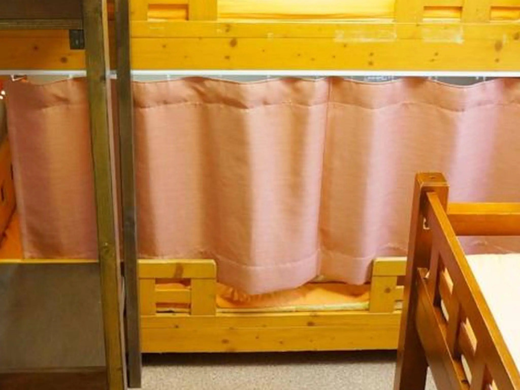 J-Hoppers Osaka Guesthouse
