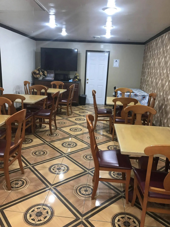 The Boston Inn
