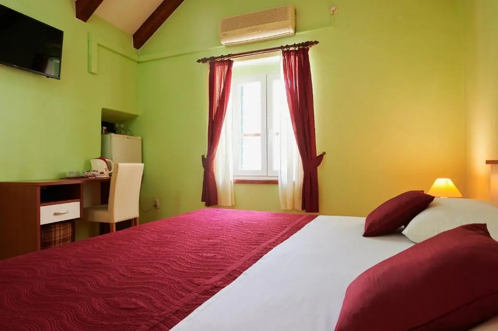 Apartments Ivica