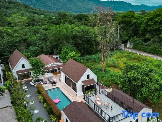 Chamonte Pool Villa Khao Yai