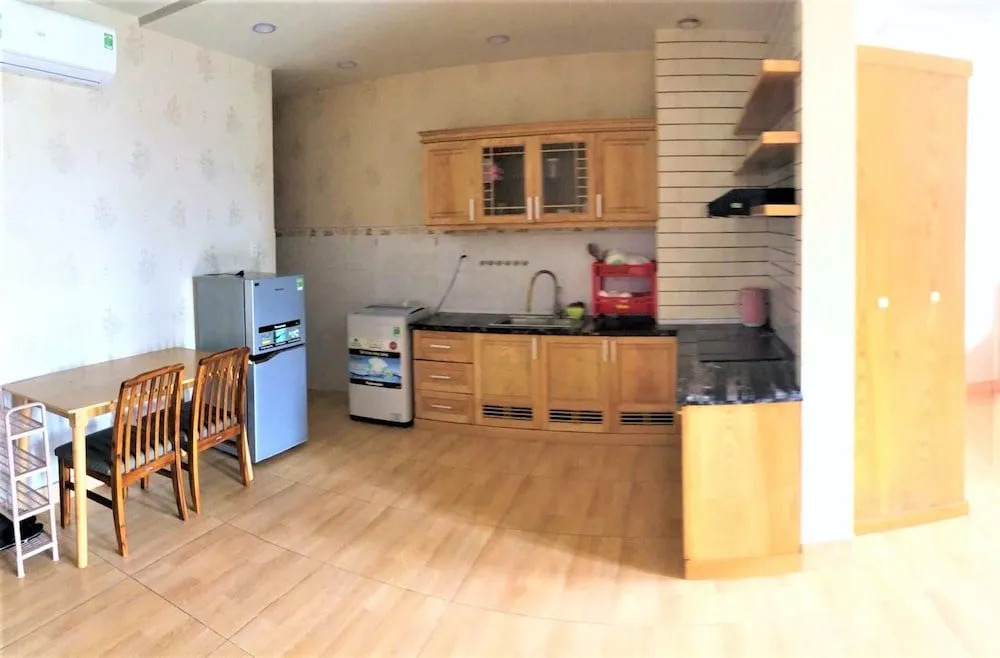 HHen Apartment Hotel