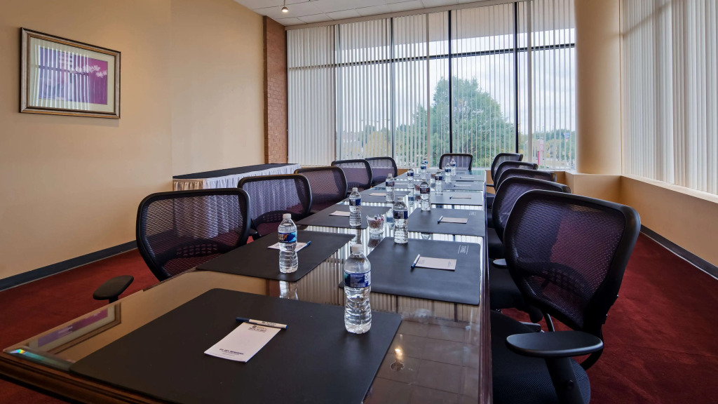 Best Western Plus Hotel & Conference Center