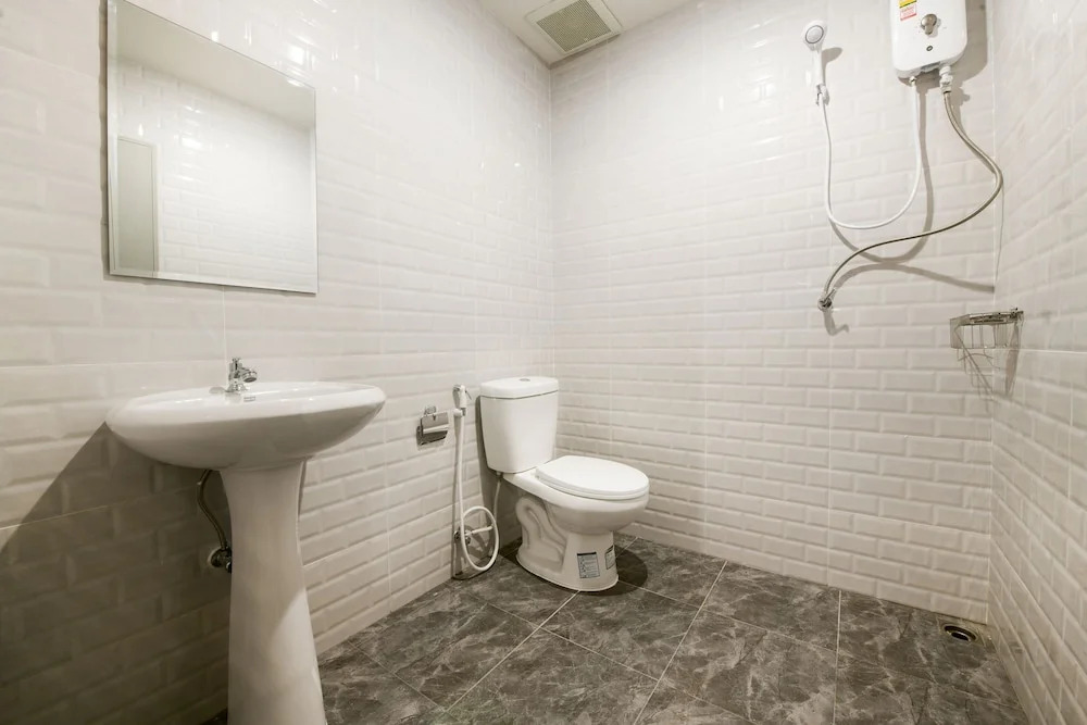 OYO 347 Southside Residence