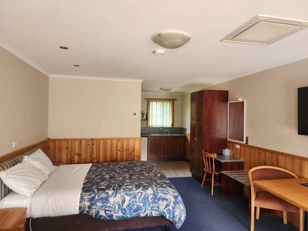 Kentish Hills Retreat