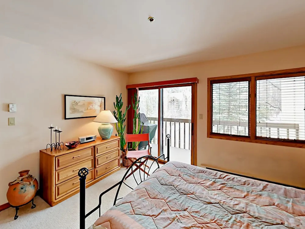 1206 Village Road Condo Unit B206 1 Bedroom 2 Bathrooms Condo