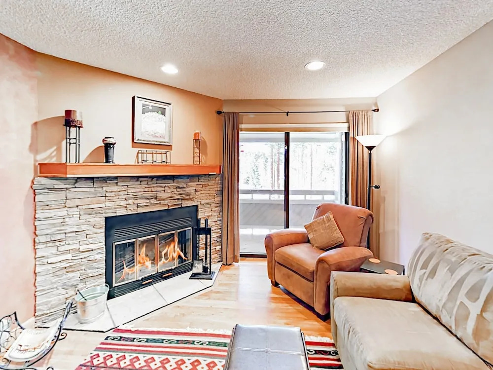 1001 Grandview Drive Condo Unit B22