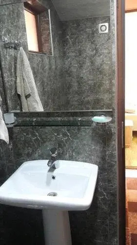 Guest House on Iveria
