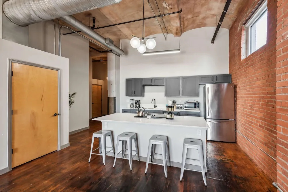 Luxury Historic Loft with Gym
