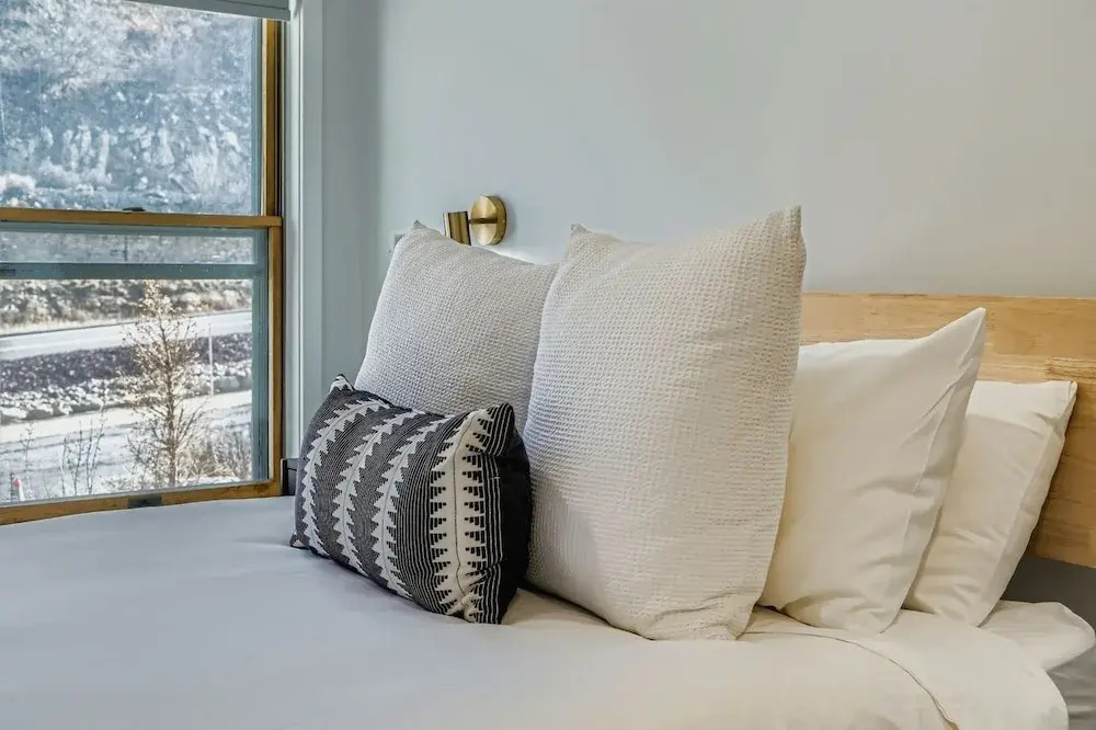 Pet Friendly! Elevation 25 2 Bedroom Home