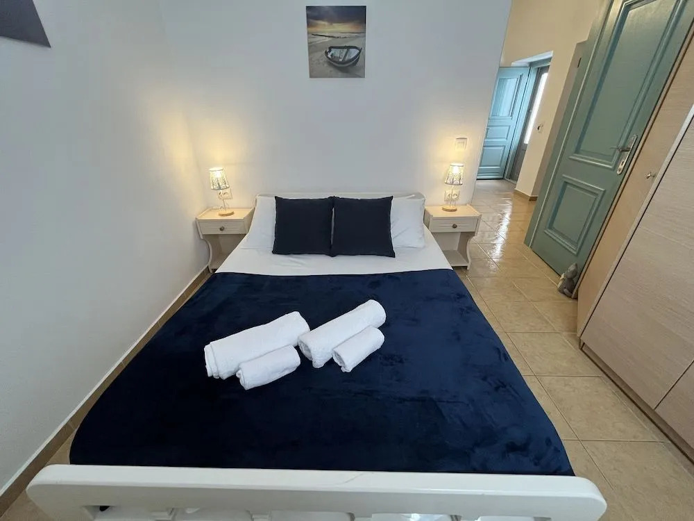 Villa Sertis Santorini