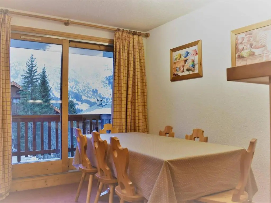 Appartement Méribel, 3 pièces, 6 personnes - FR-1-180-140