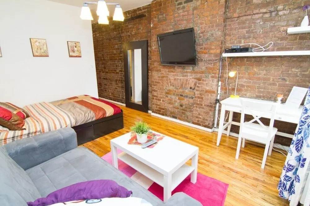 Charming Studio on Gramercy