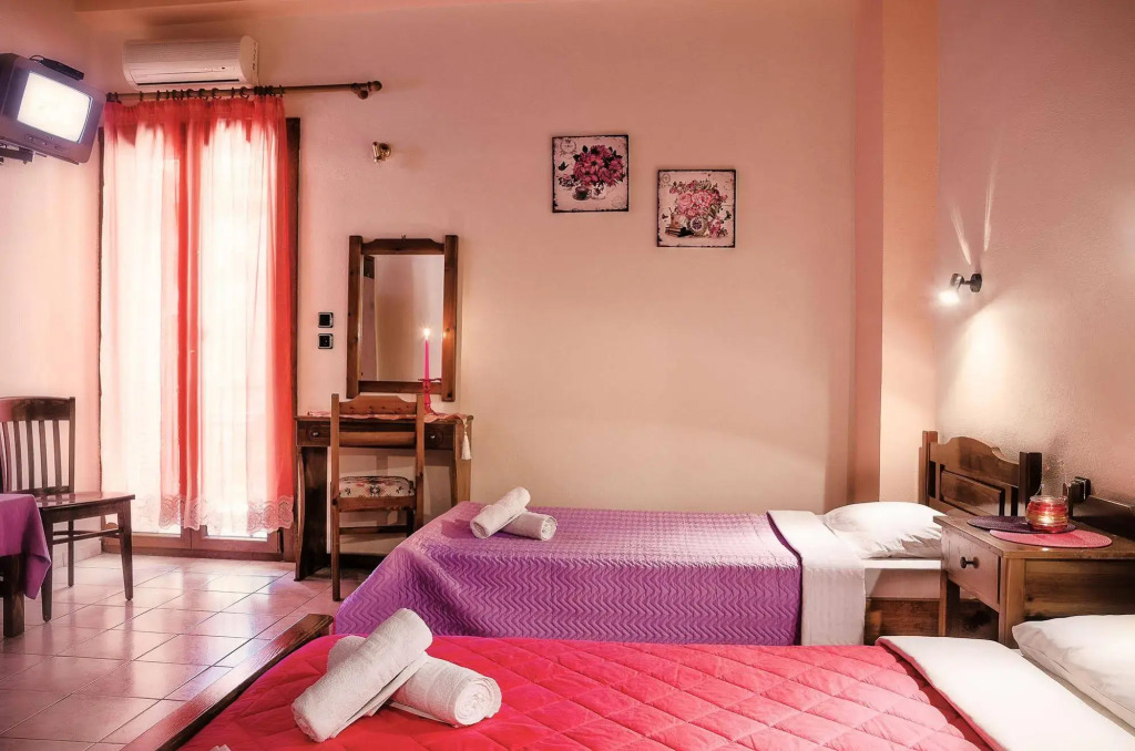 Naftilos Guest House