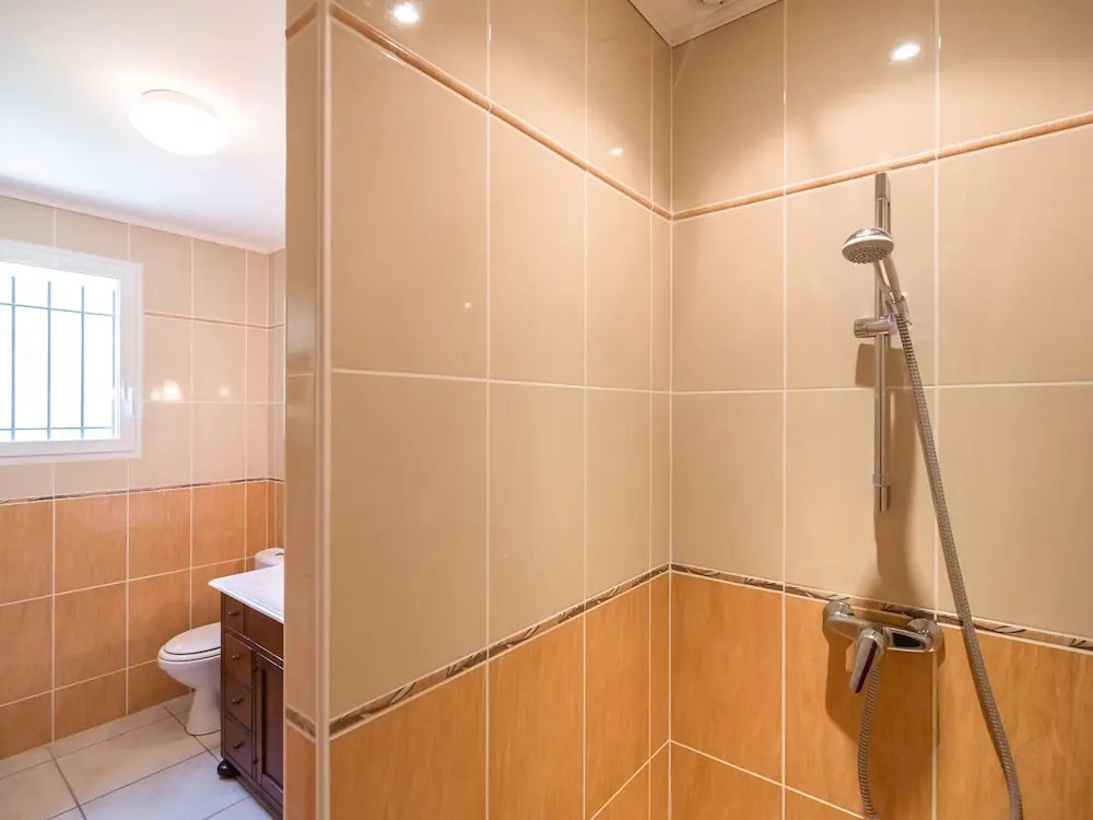 Villa in Limoux with Private Pool & Mountain Views