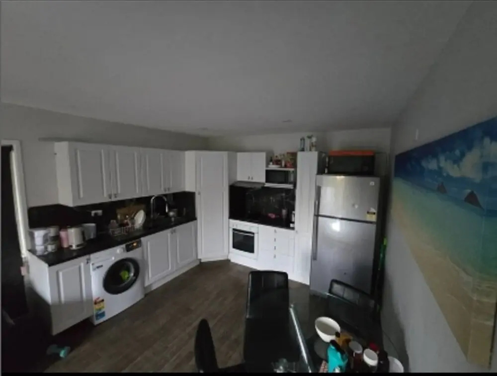 2 bdr Apartment Refurbished 3 Years Near Roma Park