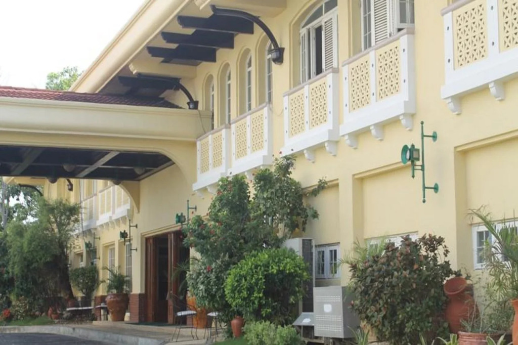 Vista Mar Beach Resort & Country Club