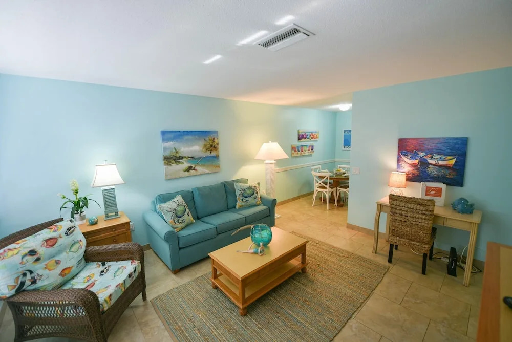 Southern Breeze 1 Apartment 2