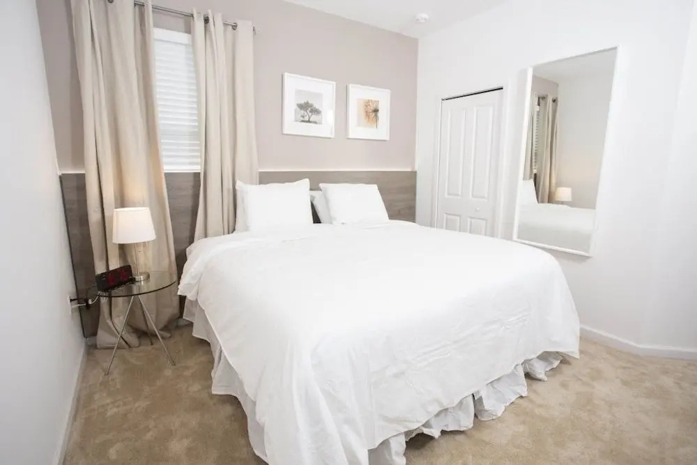 Huge Brand New Luxury 15 Bed Luxury Home! Home