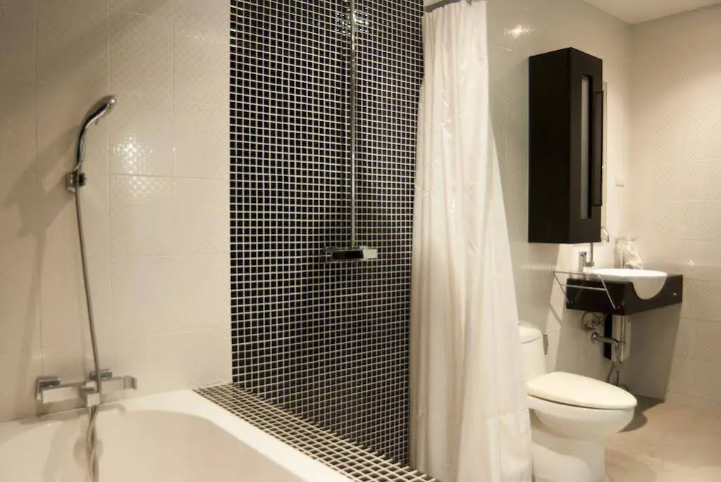 Seeka Boutique Resort - Relaxing Stay - Balcony, Pool & Near Beach