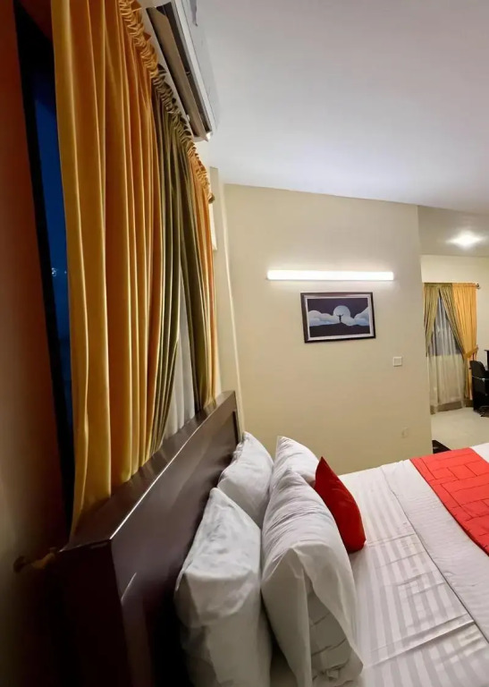 Hotel 7 DHA