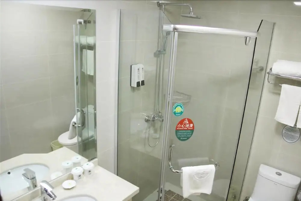 Greentree Inn Guangxi Road Express Hotel