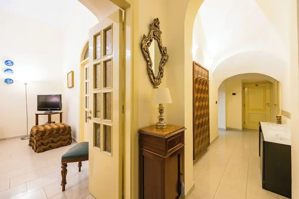 Homely City Apartment by Wonderful Italy