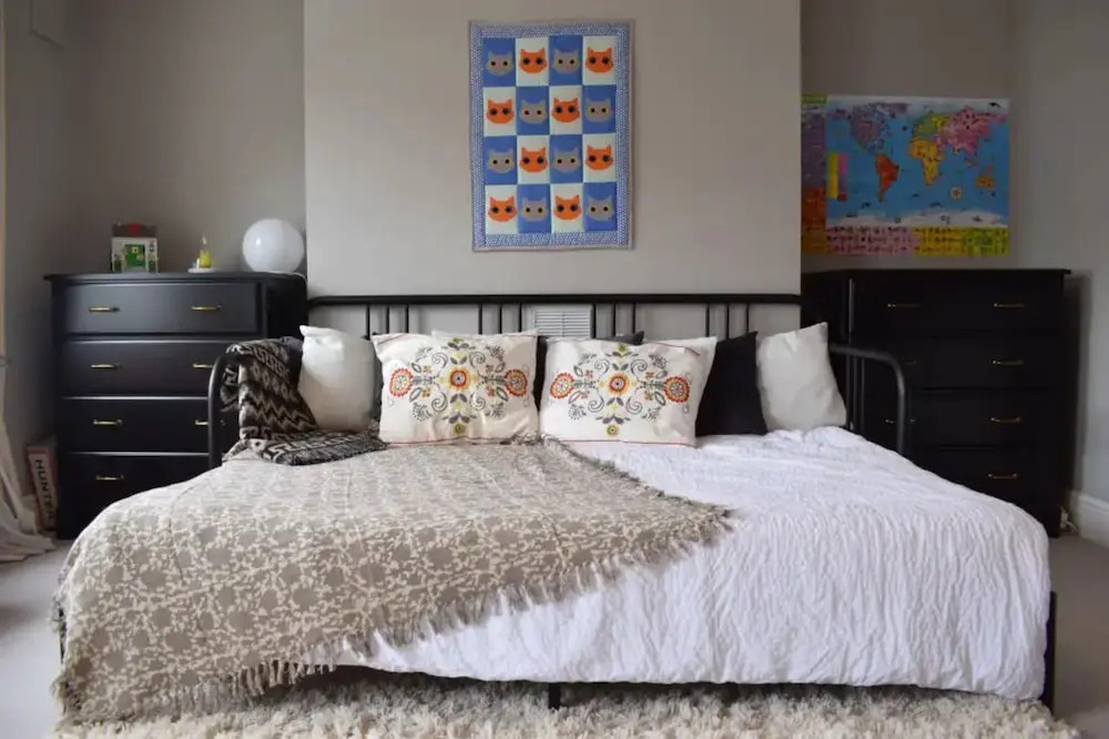 Beautiful 3 Floor Family Townhouse