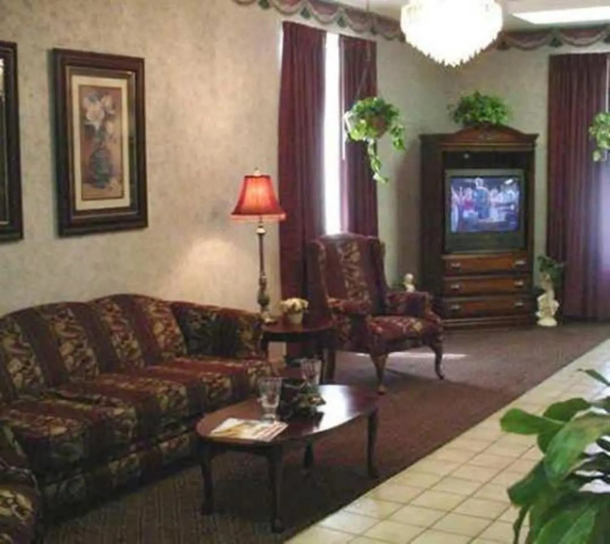 Econo Lodge Columbus near Airport