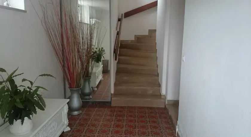 Silver Apartment