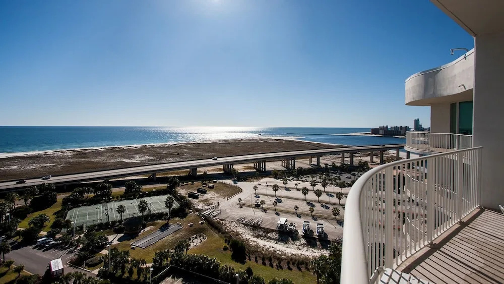 Penthouse Unit Overlooking the Gulf of Mexico - Unit Crbph14