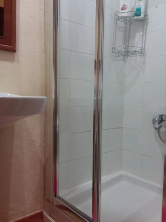 Big Apart. In City Center with two Baths