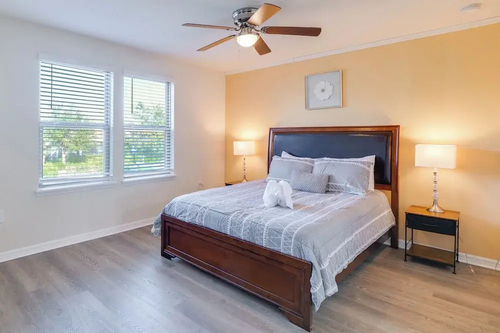 Heated Pool & Theater: Solterra 5BR Home Near WDW