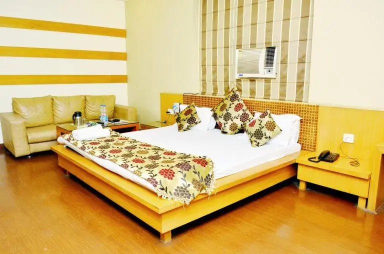 Hotel Mandakini Plaza