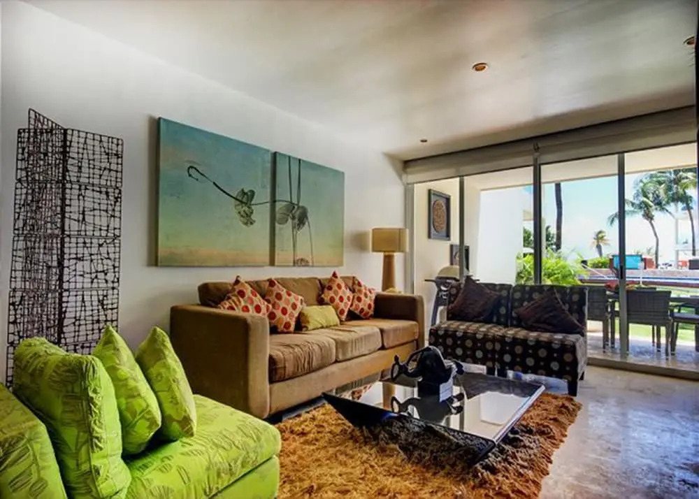 Beachfront Condo-hotel by Tripintravel